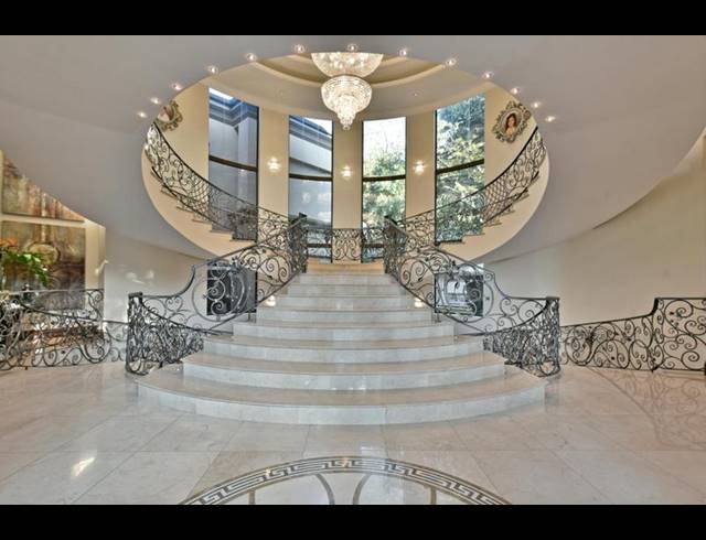 6 BEDROOM HOUSE FOR SALE IN MORNINGSIDE